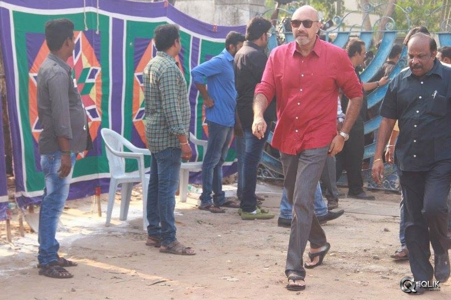 Tamil-Actors-Protest-For-Jallikattu